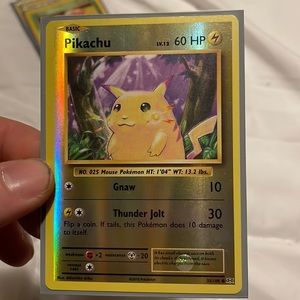 2016 Pokémon XY Evolutions Pikachu cracked ice holo 35/108